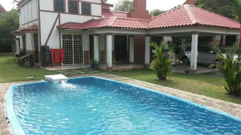 Villa With Private Swimming Pool Malacca Kültér fotó